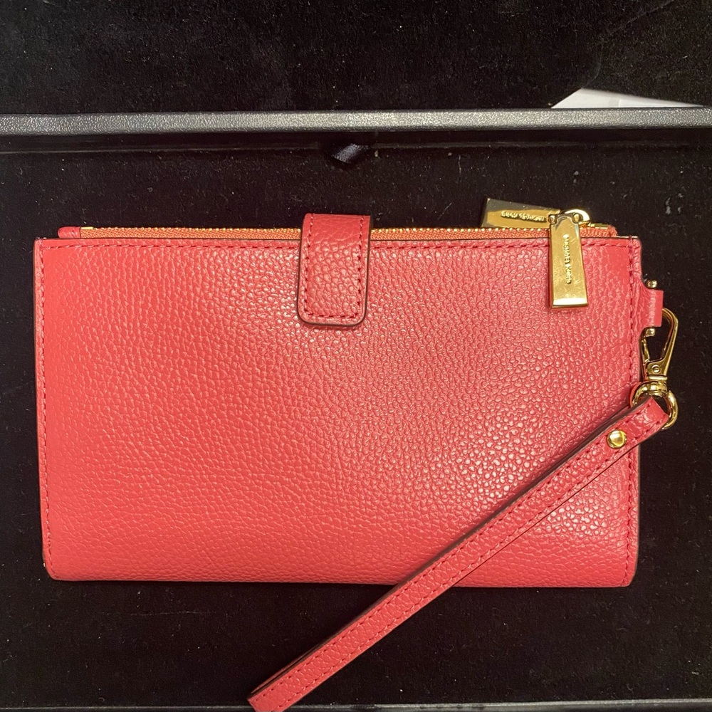 Michael Kors Adele Pebble Leather Smartphone Wris… - image 1